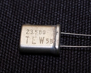 23.580MHz 水晶振動子 2P