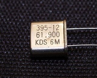 61.900MHz 水晶振動子 2P
