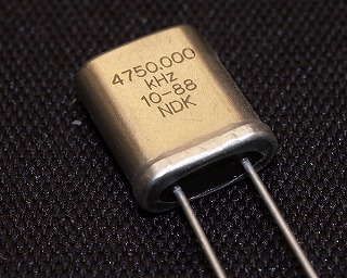 4.75000MHz 水晶振動子 2P