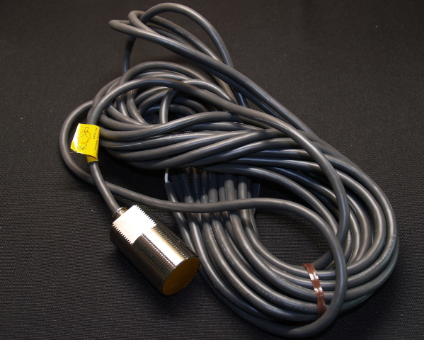 近接スイッチ NO 10m OMRON TL-X10Y1 近接スイッチ NO 10m OMRON TL-X10Y1