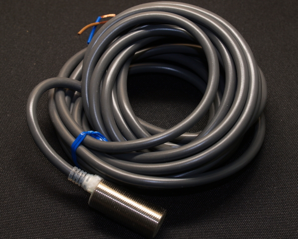 近接スイッチ NO 5m OMRON E2E-X7D1-N 近接スイッチ NO 5m OMRON E2E-X7D1-N