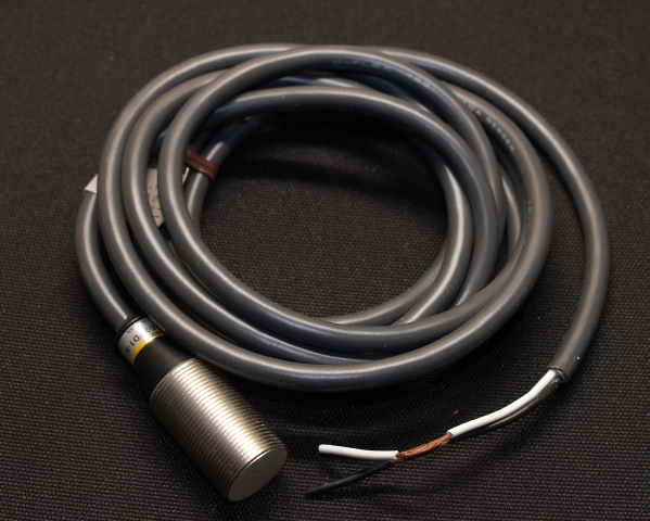 近接スイッチ NO 2m OMRON E2E-X7D1-N 近接スイッチ NO 2m OMRON E2E-X7D1-N