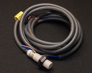 近接スイッチ NO 2m OMRON E2F-X2Y1 近接スイッチ NO 2m OMRON E2F-X2Y1
