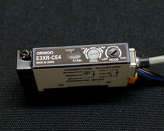 光電センサーユニット OMRON E3XR-CE4