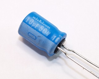 50V10μF 産業用高信頼性電解コンデンサnichicon BT