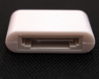 USB iPhone - au 電源変換アダプター CoreWave CW-156A (565)