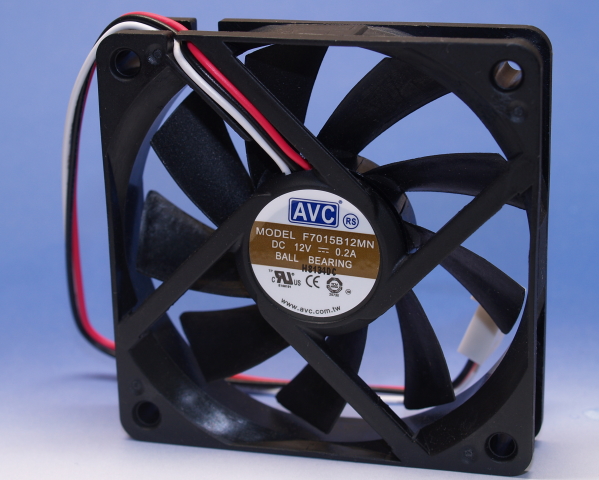 DC12V 200mA 70mm　AVC DCファンモーター