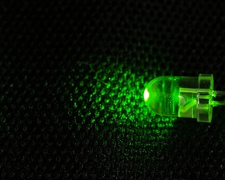 5φ高輝度緑色LED SANYO SLZ-738A-24S