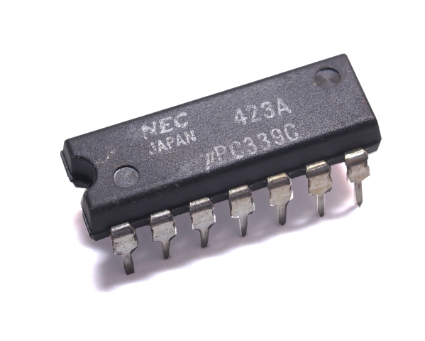 4回路 コンパレータ― NEC UPC339C