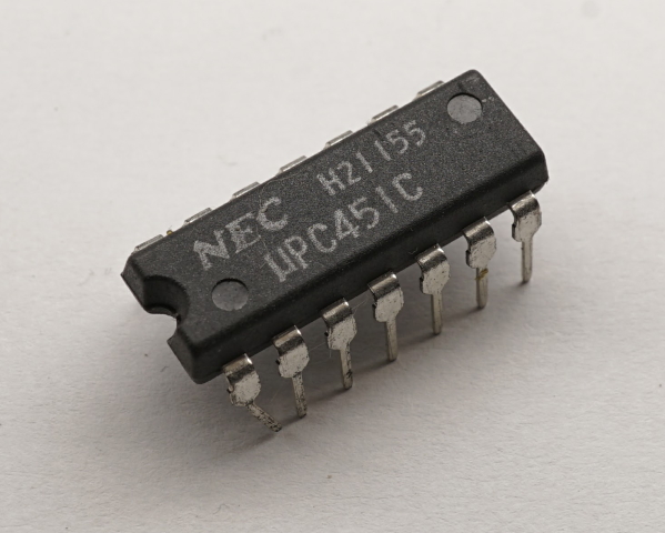 4回路 汎用オペアンプ NEC μPC451C