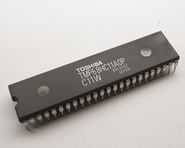 8bit CMOS 256byte RAM TOSHIBA TMP68HC11A0P