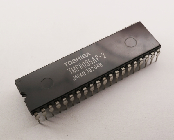 8bit マイクロプロセッサ TOSHIBA TMP8085AP-2