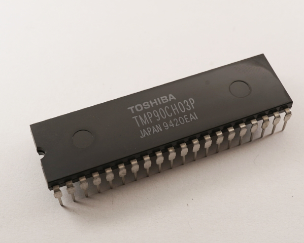 8bit マイクロコントローラー TOSHIBA TMP90CH03P